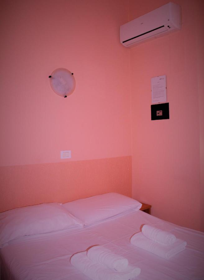 Hotel Moon Light Рим Екстериор снимка