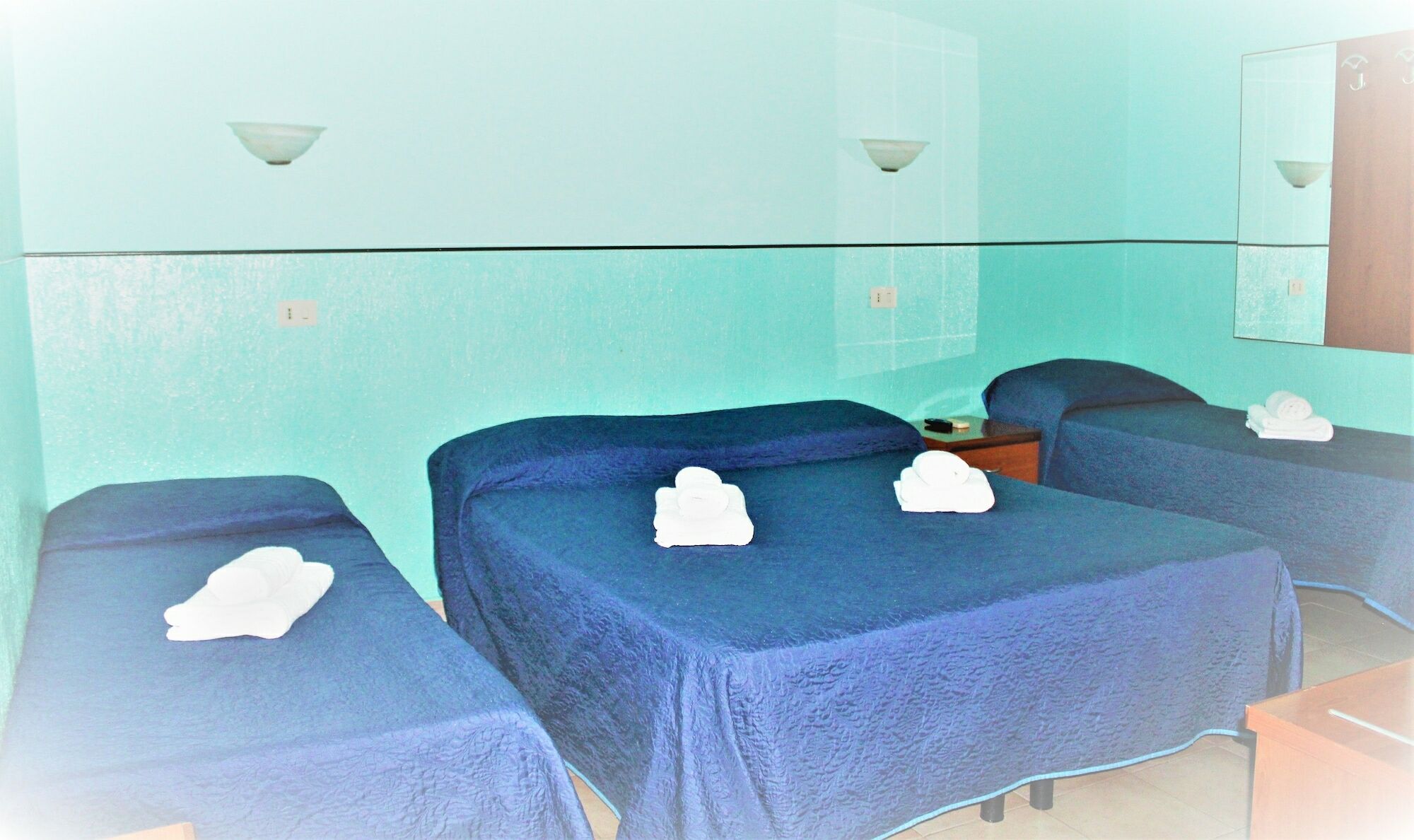 Hotel Moon Light Рим Екстериор снимка